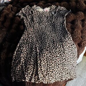 Elegant Black and Pink Midi Dress